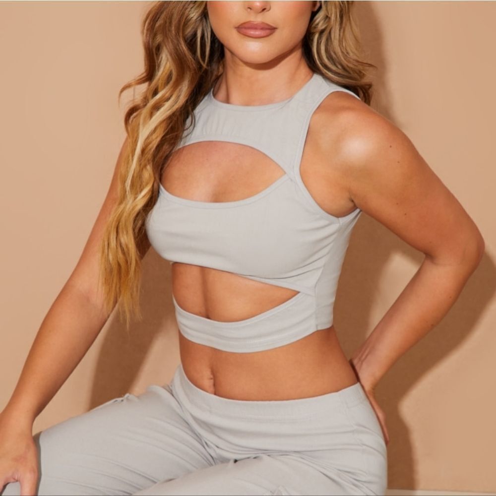 PrettyLittleThing Stone Stretch Woven Cut Out Front Racer Top Size 4 in Grey NWT
